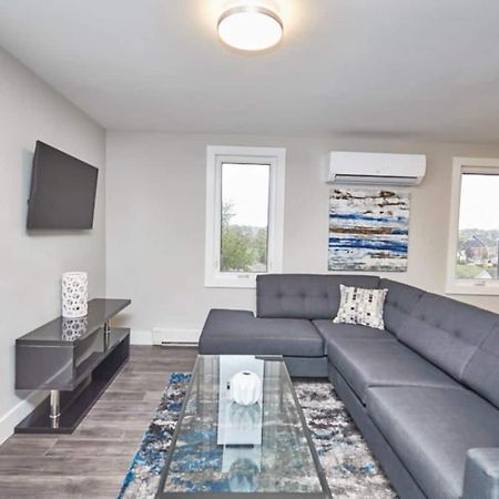 Clifton Hill Hideaway 2B -Two Bedroom Condo Niagara Falls Ngoại thất bức ảnh